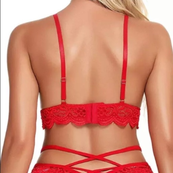 NWT 2pc Strappy Red Lace Bralette Bra Panty Set M - Picture 4 of 11